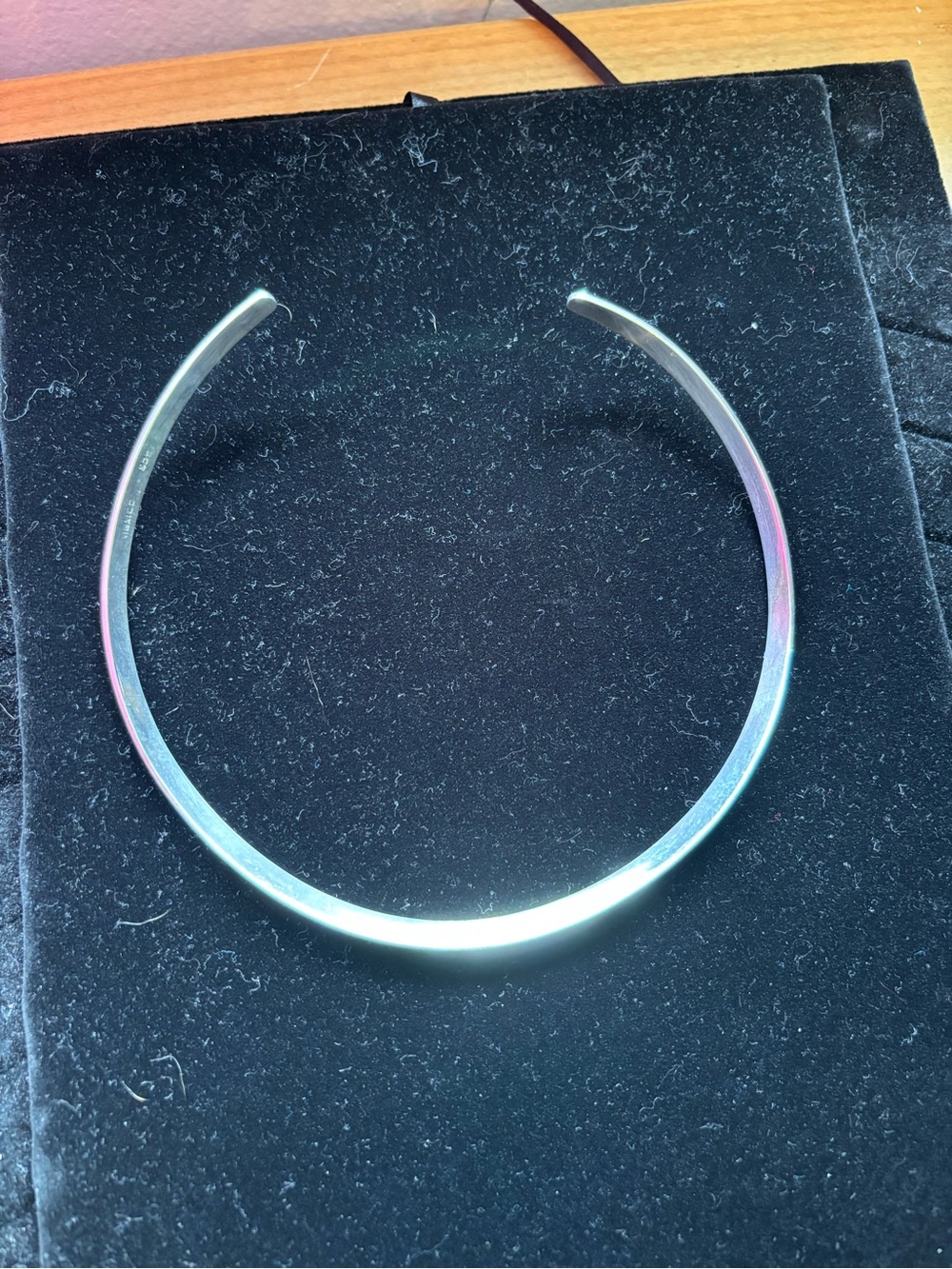 Minimalist Silver Open Bangle Necklace - Women Jewelry - Picture 3 of 4